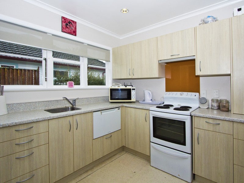 29 Wellington Road, Wainuiomata, Lower Hutt - Carousel 1