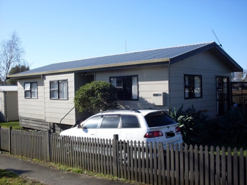 96A Tawa Street, Melville, Hamilton - Carousel 1