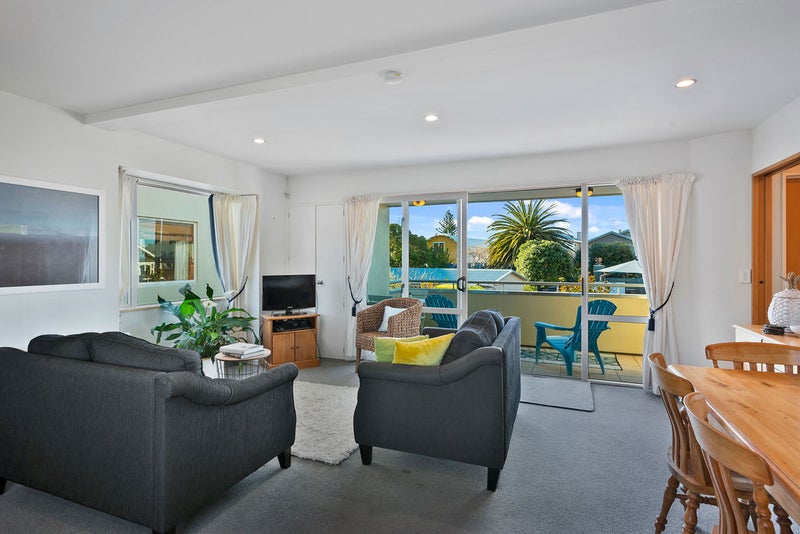 3/6 Burgess Street, Sumner, Christchurch - Carousel 2