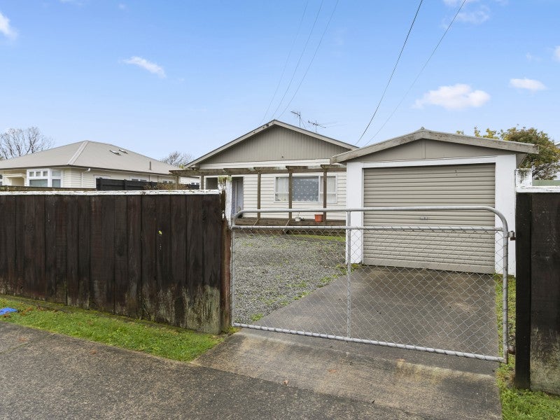 1/16 Merton Street, Trentham, Upper Hutt - Carousel 14
