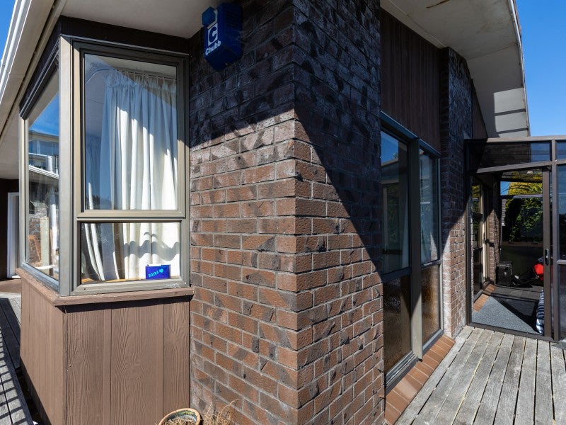 100 Dorset Avenue, Lynmouth, New Plymouth - Carousel 23