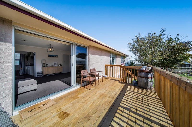 93C Clemow Road, Fitzroy, New Plymouth - Carousel 1