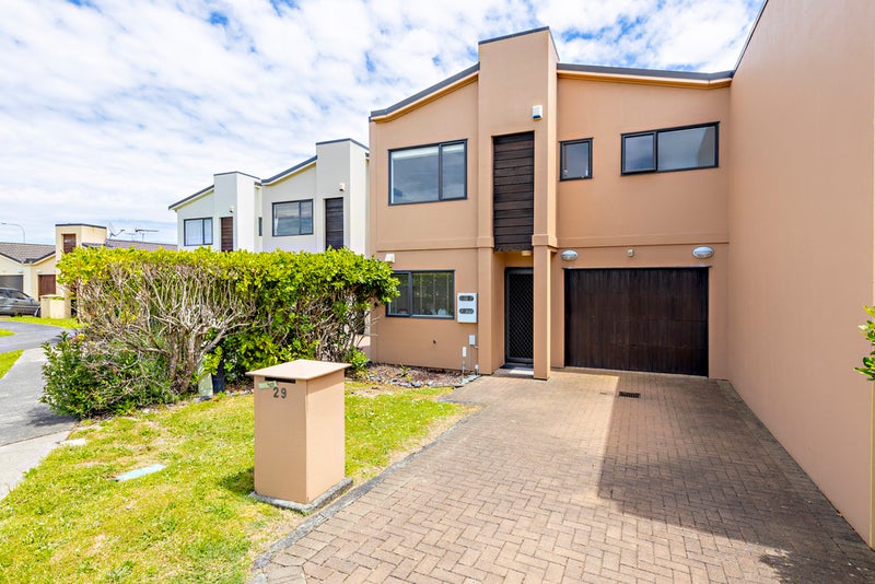 29 Puma Drive, Golflands, Auckland - Carousel 1