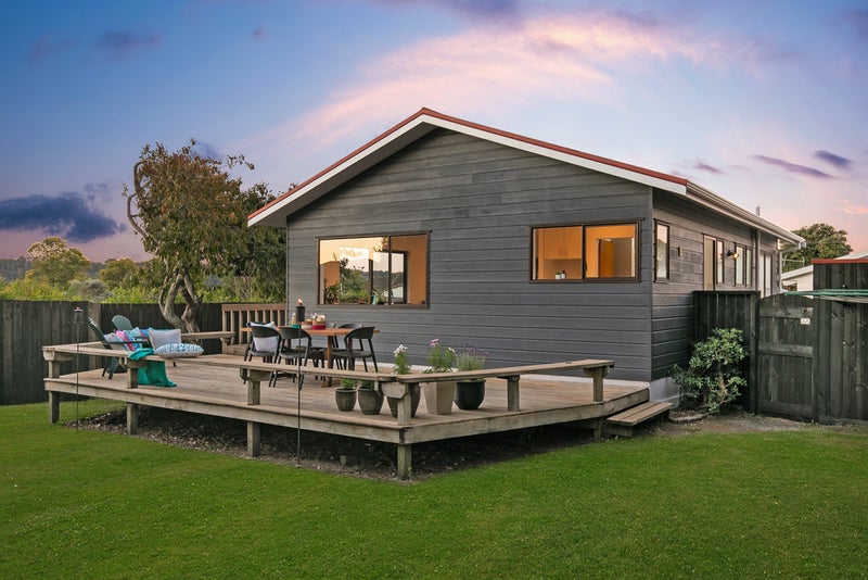 2/42 Lancaster Road, Beach Haven, Auckland - Carousel 2