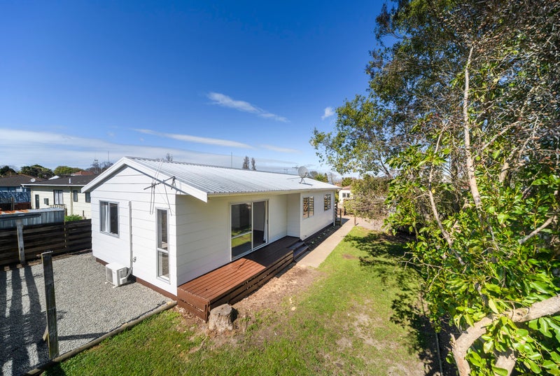 52A Newton Place, Westbrook, Palmerston North - Carousel 2