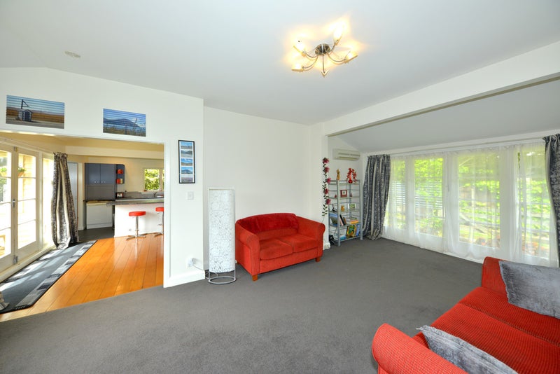 1/127 Saint Martins Road, Saint Martins, Christchurch - Carousel 2