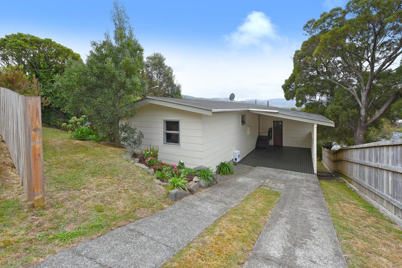 6 Duncraig Street, Silverstream, Upper Hutt - Carousel 16