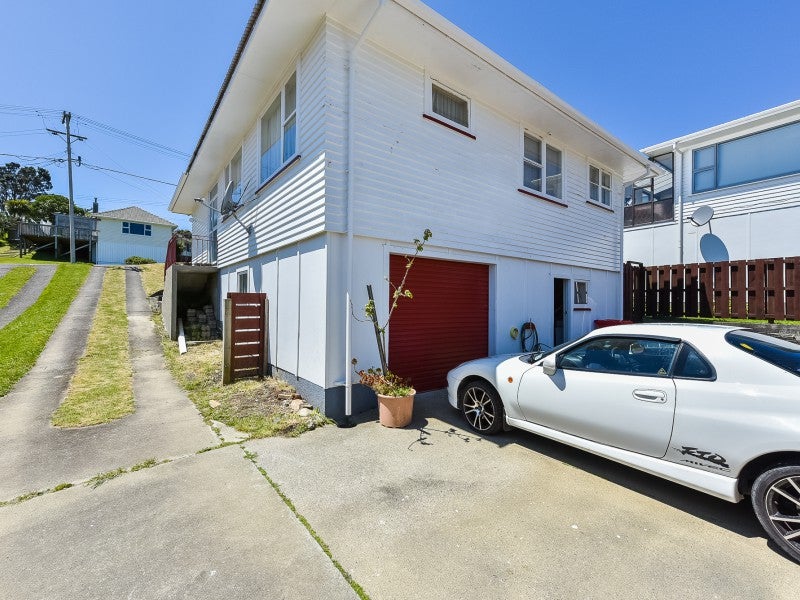 25 Turville Crescent, Newlands, Wellington - Carousel 9