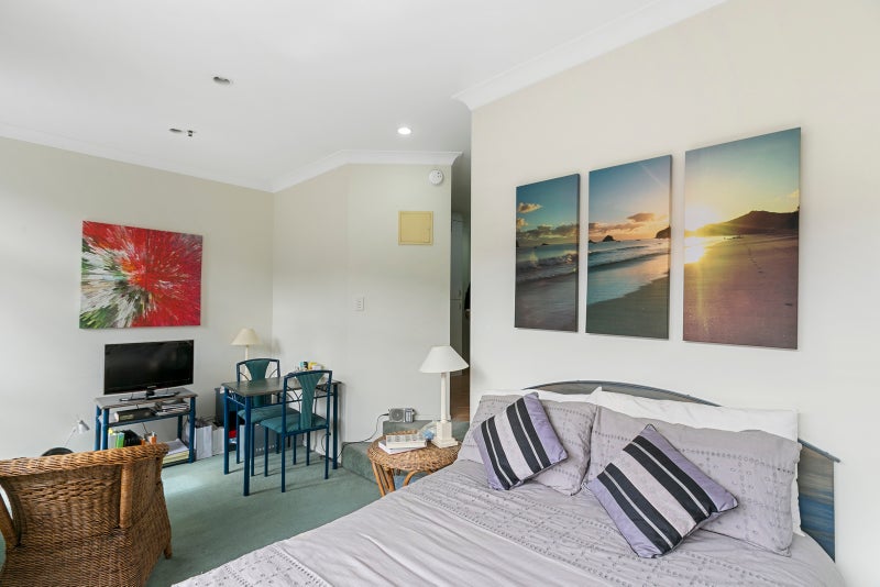 2B/120 The Terrace, Wellington Central, Wellington - Carousel 1