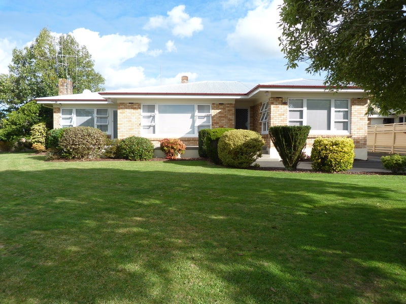 6 Galbraith Avenue, Beerescourt, Hamilton - Carousel 1