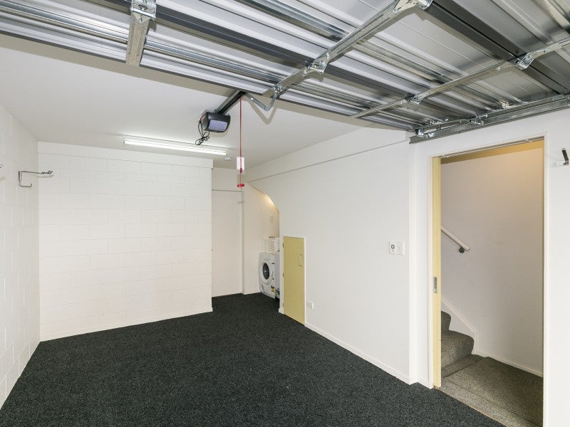 17/35 Pirie Street, Mount Victoria, Wellington - Carousel 13