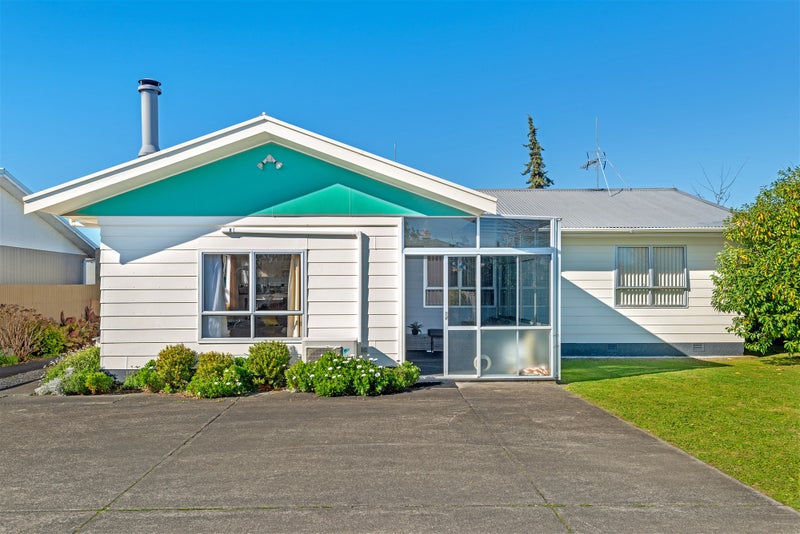 14B Cook Street, Te Hapara, Gisborne - Carousel 1