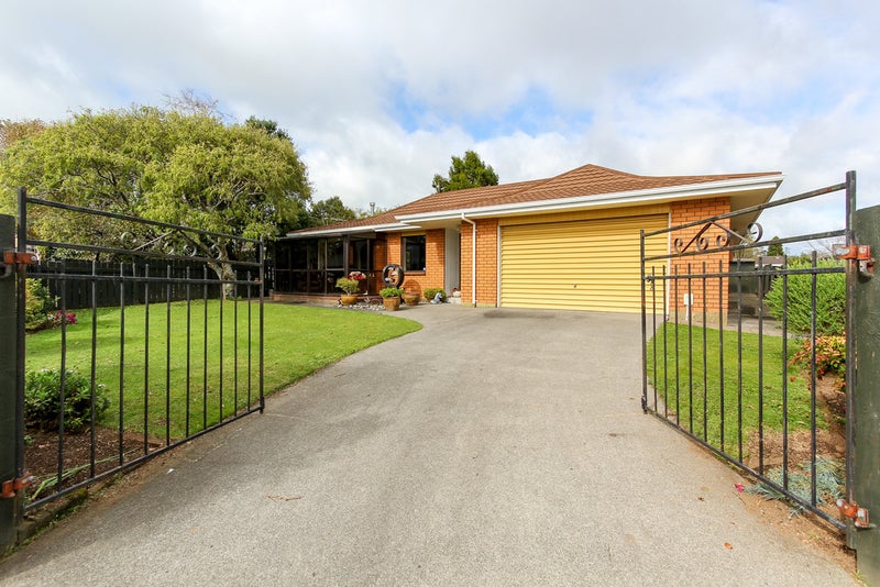 10 Argyle Place, Highlands Park, New Plymouth - Carousel 18