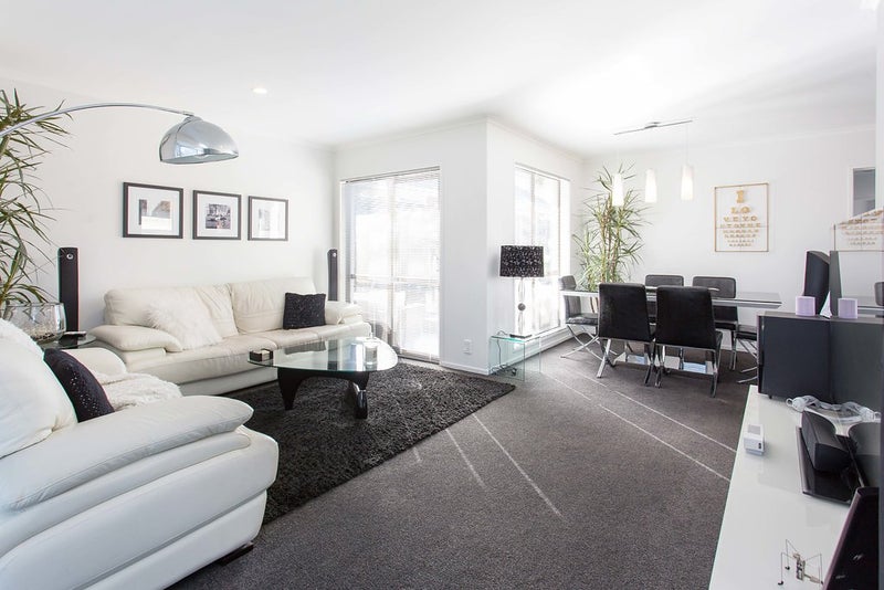 1/24 Saint Martins Road, Saint Martins, Christchurch - Carousel 1