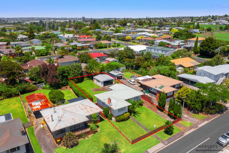 5 Cobham Crescent, Kelston, Auckland - Carousel 2