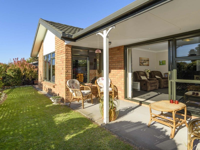 44 Manor Park Drive, Pyes Pa, Tauranga - Carousel 2