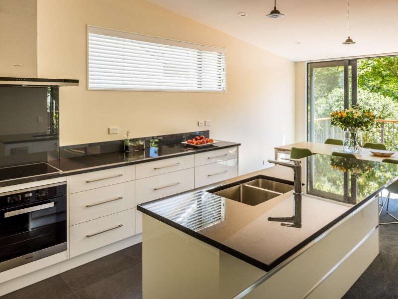 17 Matipo Street, Eastbourne, Lower Hutt - Carousel 2