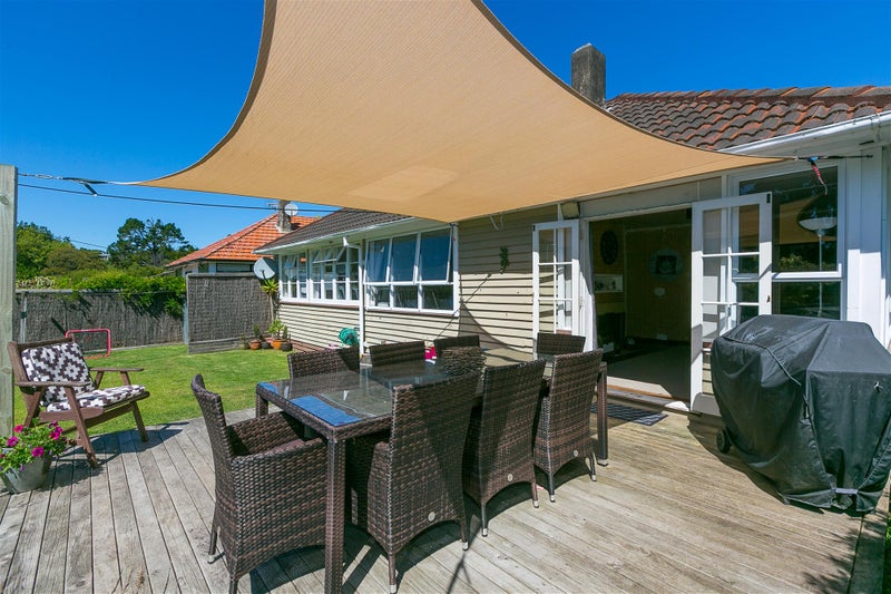 64 Parsons Street, Frankleigh Park, New Plymouth - Carousel 1