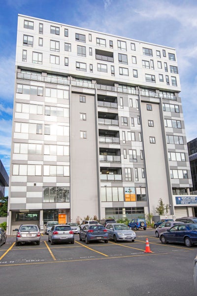 908/17 Putney Way, Manukau, Auckland - Carousel 2