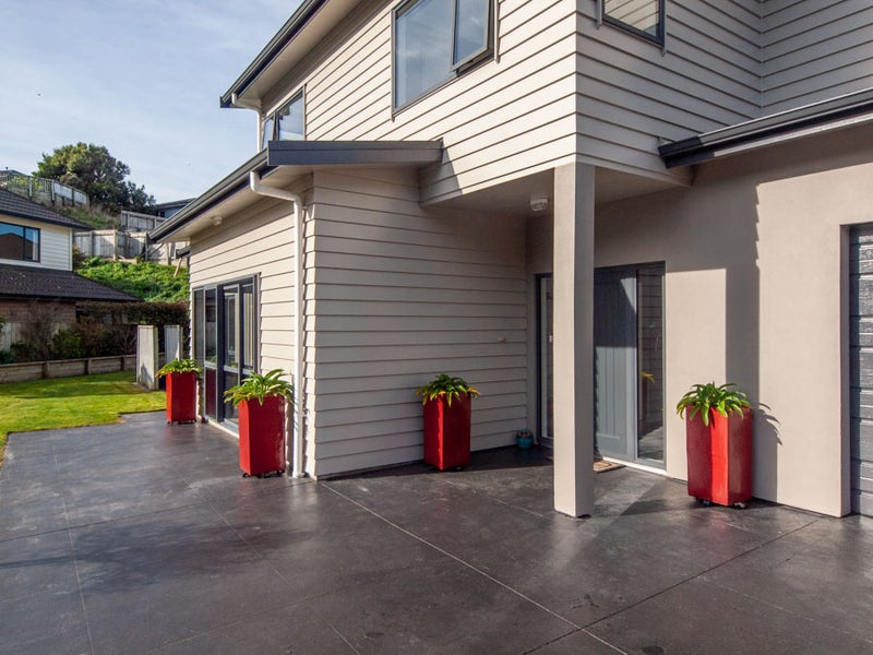 8 Cheetwood Street, Churton Park, Wellington - Carousel 2