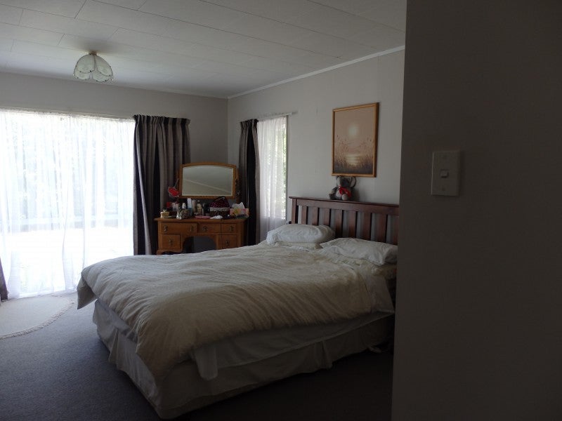 64A Iranui Road, Inner Kaiti, Gisborne - Carousel 11