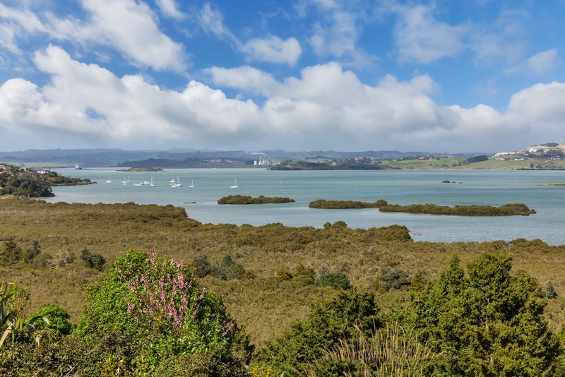 56 West View Crescent, Onerahi, Whangarei - Carousel 1