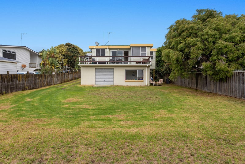 11 Harbour Road, Ohope, Ohope - Carousel 1