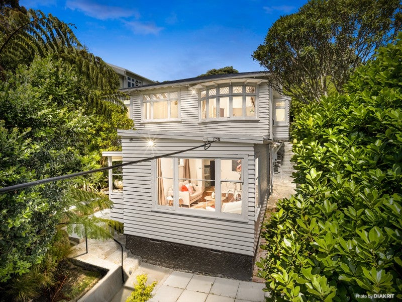31 Ngaio Gorge Road, Ngaio, Wellington - Carousel 1