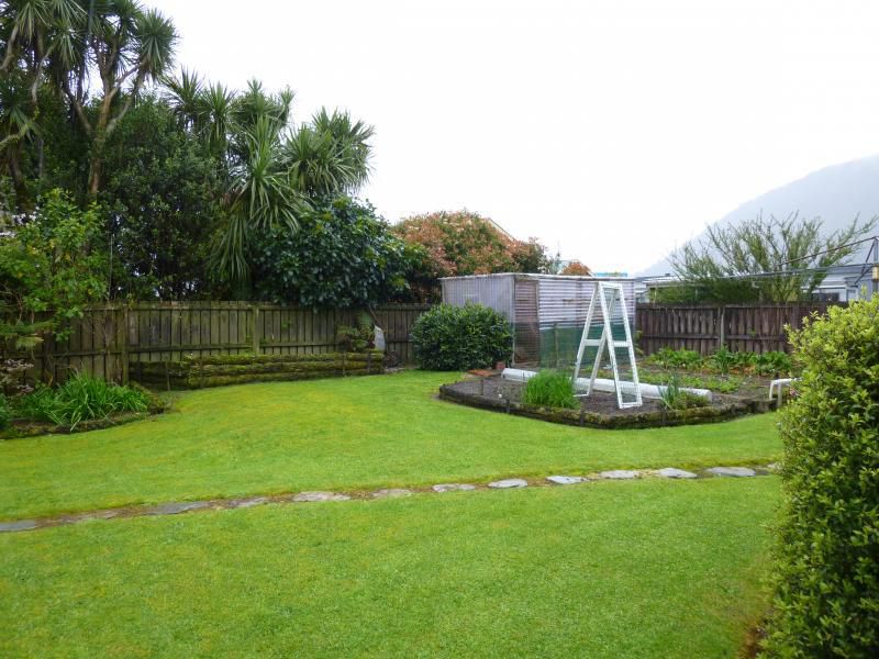 7 Opuka Place, Haast - Carousel 2