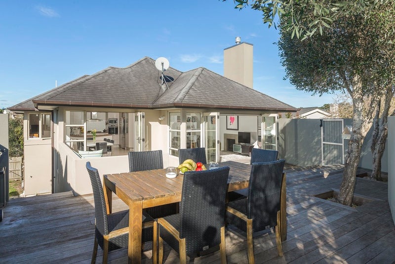 15 Godfrey Place, Kohimarama, Auckland - Carousel 1
