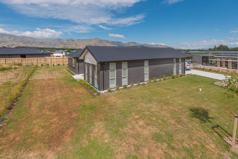 3 Francis Lane, Wanaka - Carousel 2