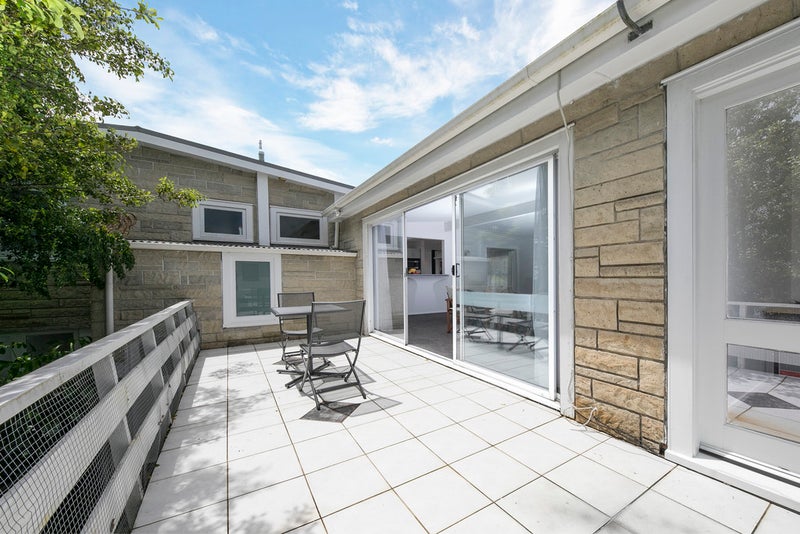 8 Olsen Avenue, Hillsborough, Auckland - Carousel 2