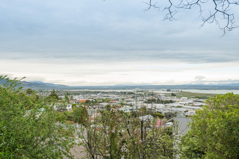 1/27 Chamberlain Street, Tahunanui, Nelson - Carousel 15