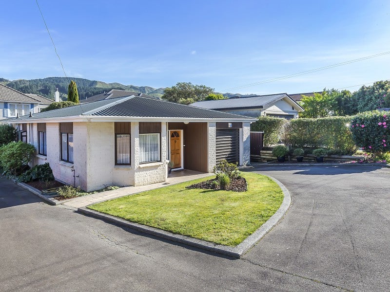 21A Cecil Road, Tawa, Wellington - Carousel 1