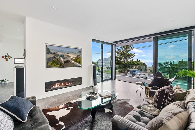 30 Esplanade, Sumner, Christchurch - Carousel 2