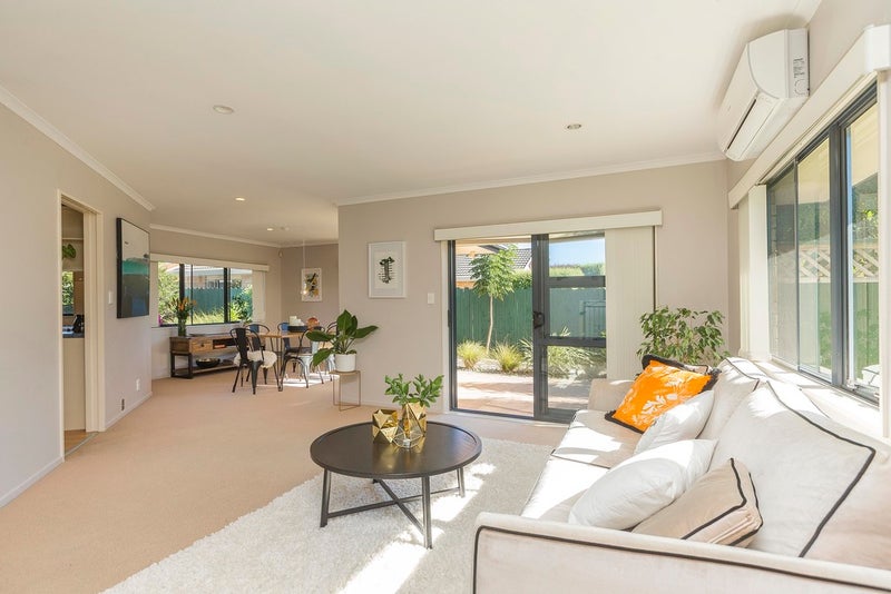 8 Caltra Place, East Tamaki, Auckland - Carousel 2