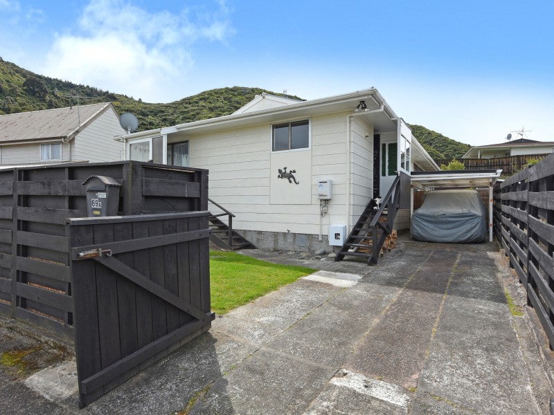 69A Hartford Crescent, Totara Park, Upper Hutt - Carousel 2