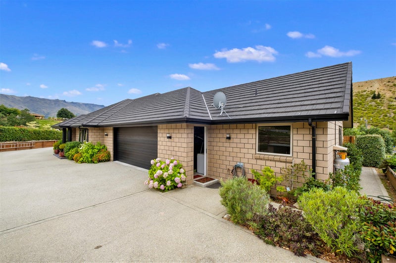 1 Lowburn Terrace, Lowburn - Carousel 2