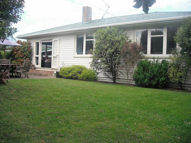 33 Foster Street, Taita, Lower Hutt - Carousel 1