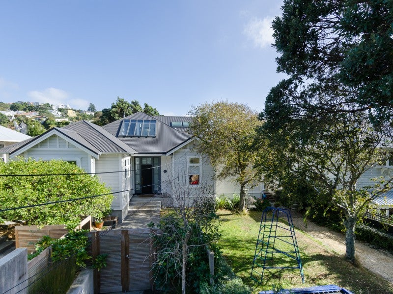 16 Rimu Road, Kelburn, Wellington - Carousel 2