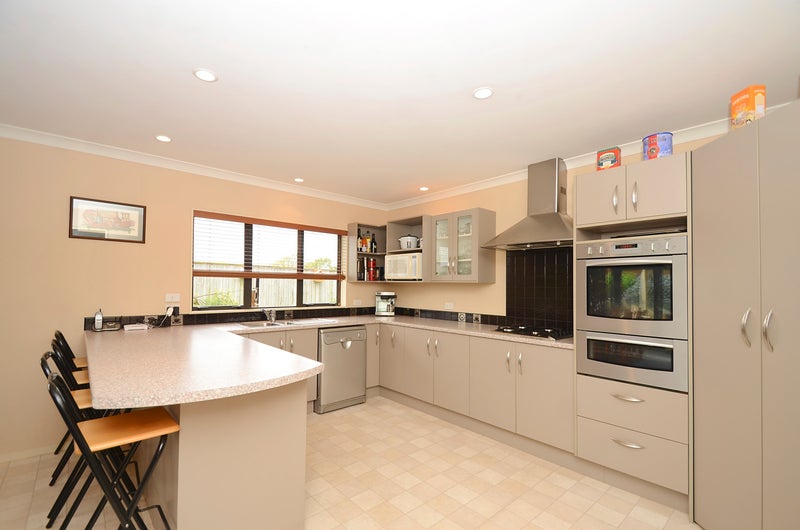 5 Brookside Close, Highbury, Palmerston North - Carousel 2
