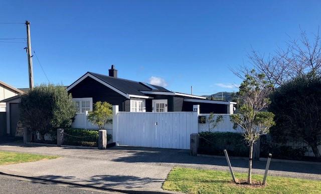 33 Patrick Street, Petone, Lower Hutt - Carousel 1