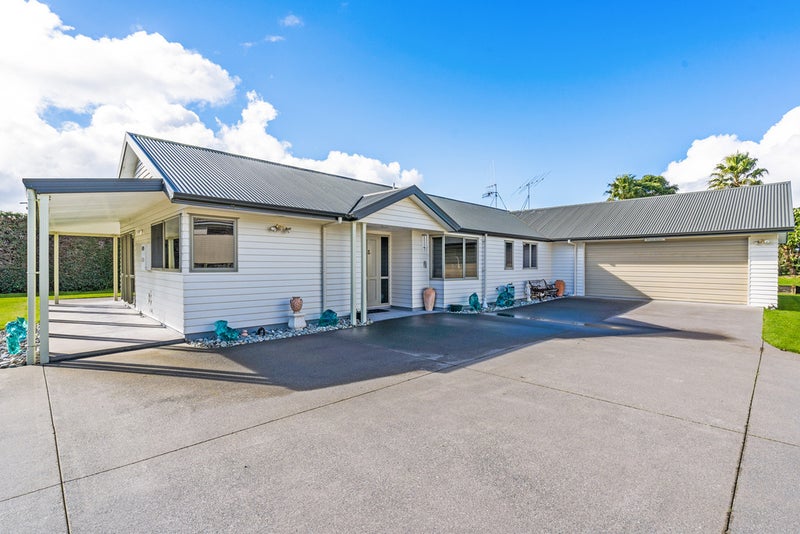 11 Tullamore, Maunu, Whangarei - Carousel 1