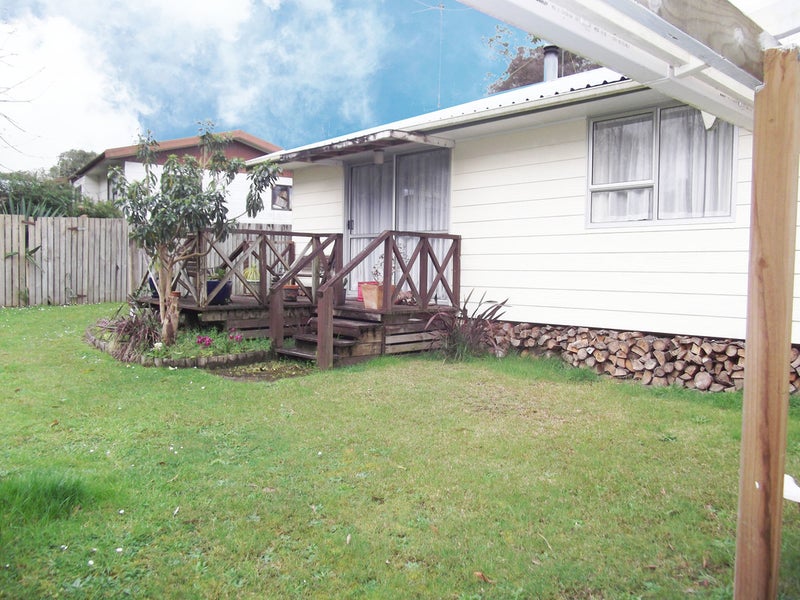 20 Manor Place, Bader, Hamilton - Carousel 11