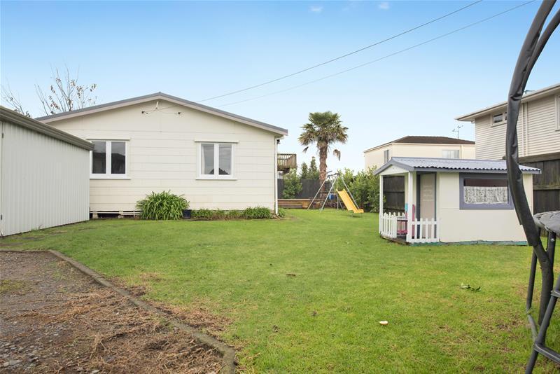 29A Myres Street, Otumoetai, Tauranga - Carousel 13