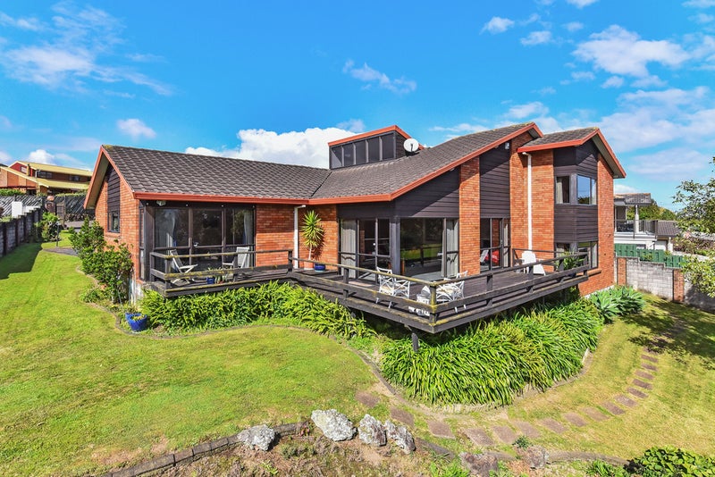 68 Redoubt Road, Clover Park, Auckland - Carousel 2