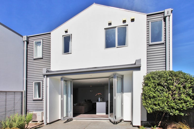 1 Sienna Court, Aidanfield, Christchurch - Carousel 1