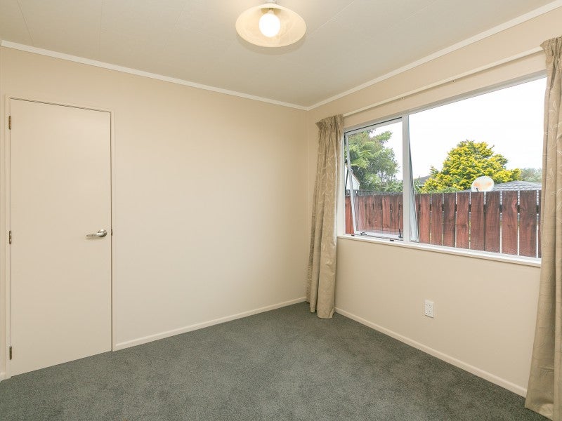 14D David Street, Westown, New Plymouth - Carousel 19