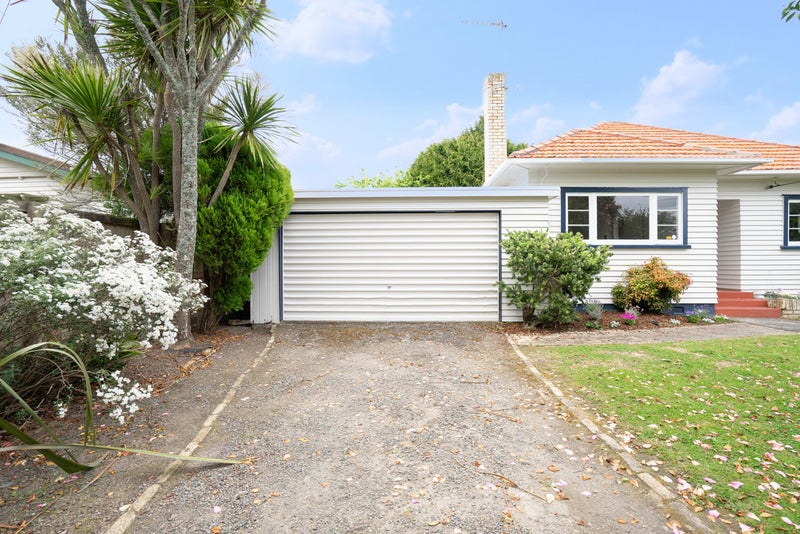 11 Howden Road, Fairfield, Hamilton - Carousel 16
