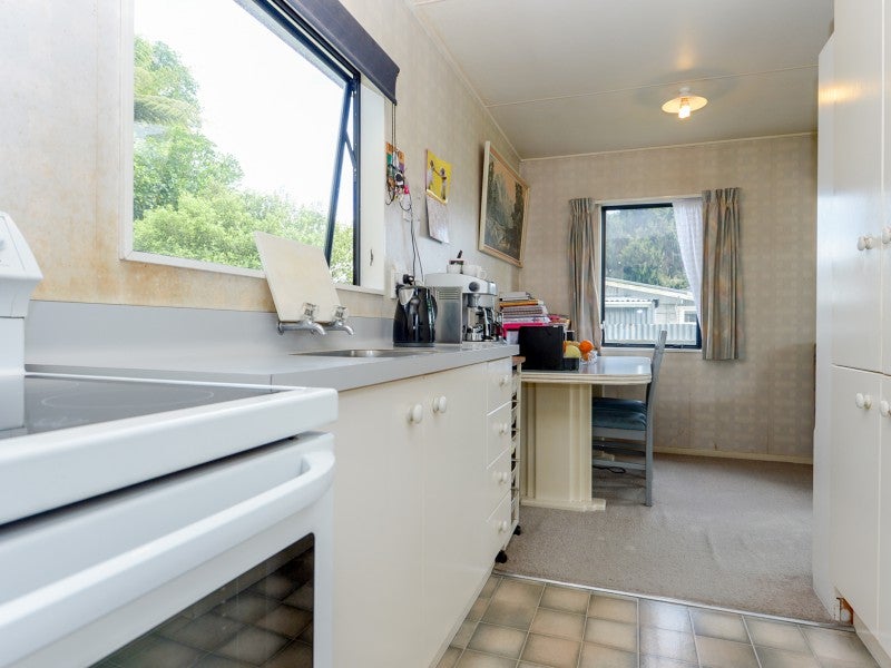 48C Garland Drive, St Andrews, Hamilton - Carousel 2